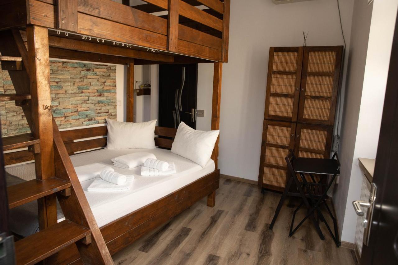 Cosy Apartment In City Centre Oradea Eksteriør billede